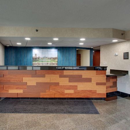 Best Western Plus Indianapolis North At Pyramids Bagian luar foto