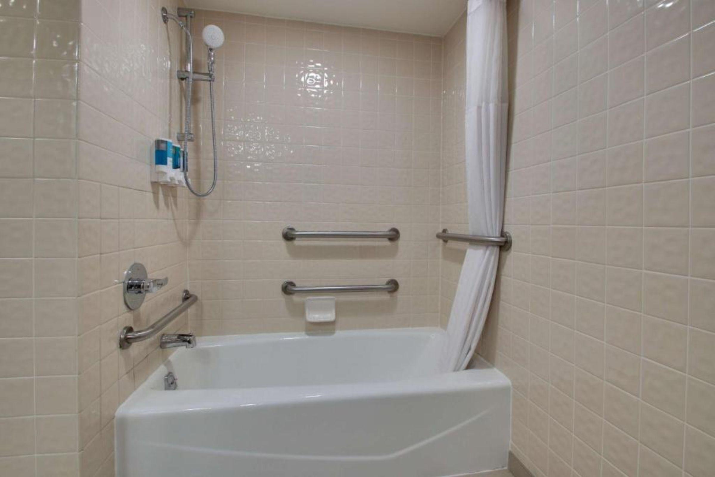 Best Western Plus Indianapolis North At Pyramids Bagian luar foto