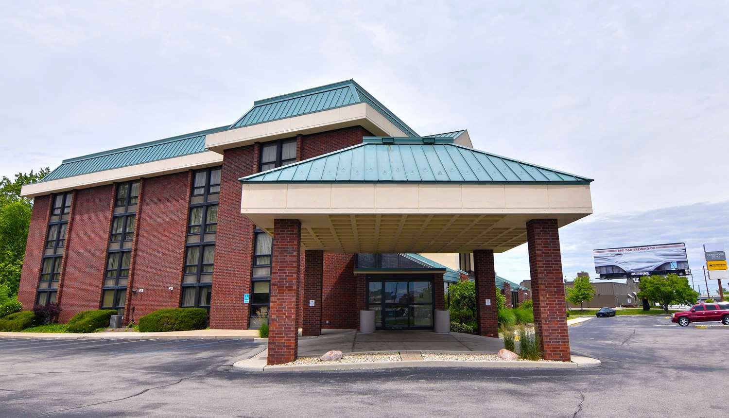 Best Western Plus Indianapolis North At Pyramids Bagian luar foto