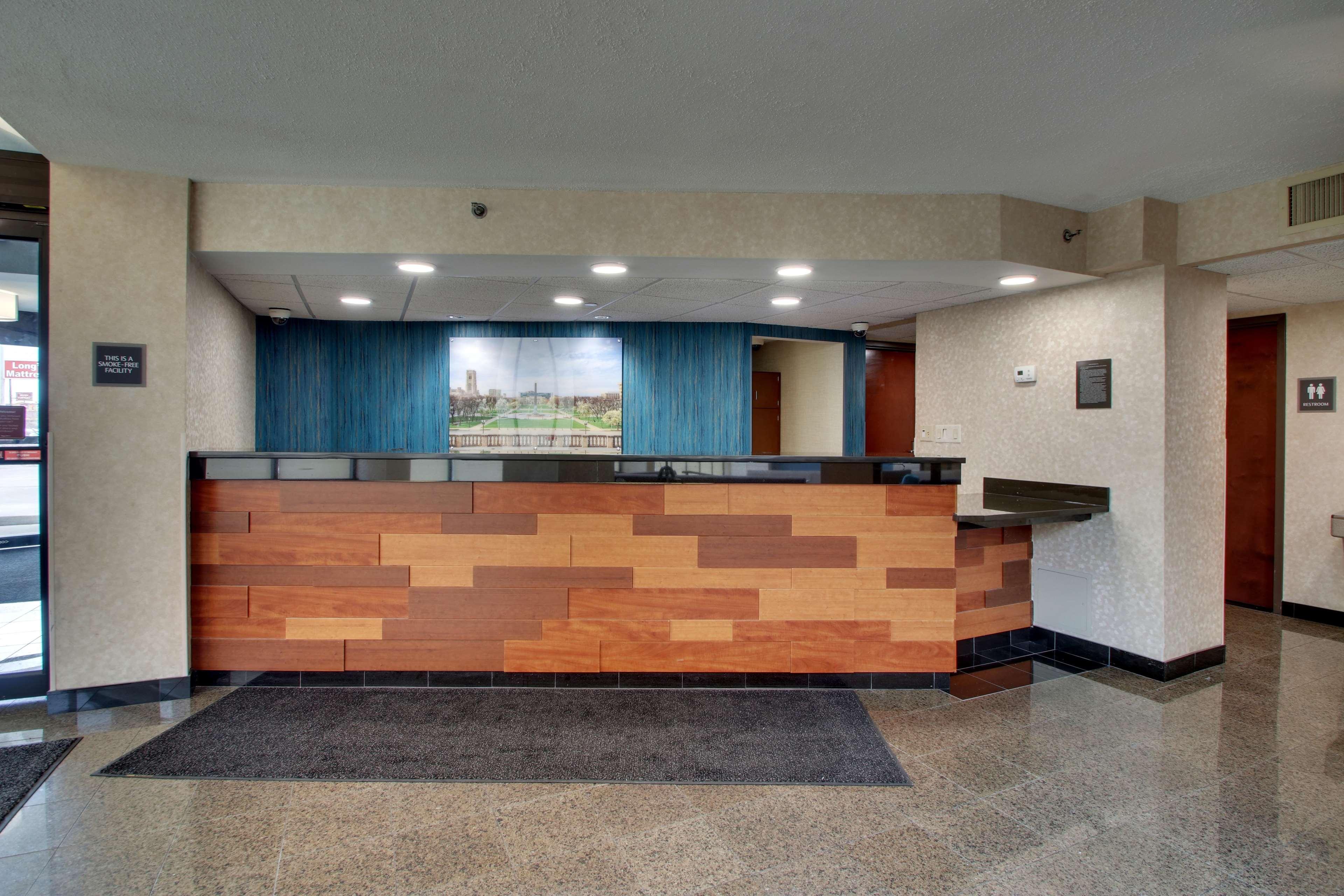 Best Western Plus Indianapolis North At Pyramids Bagian luar foto