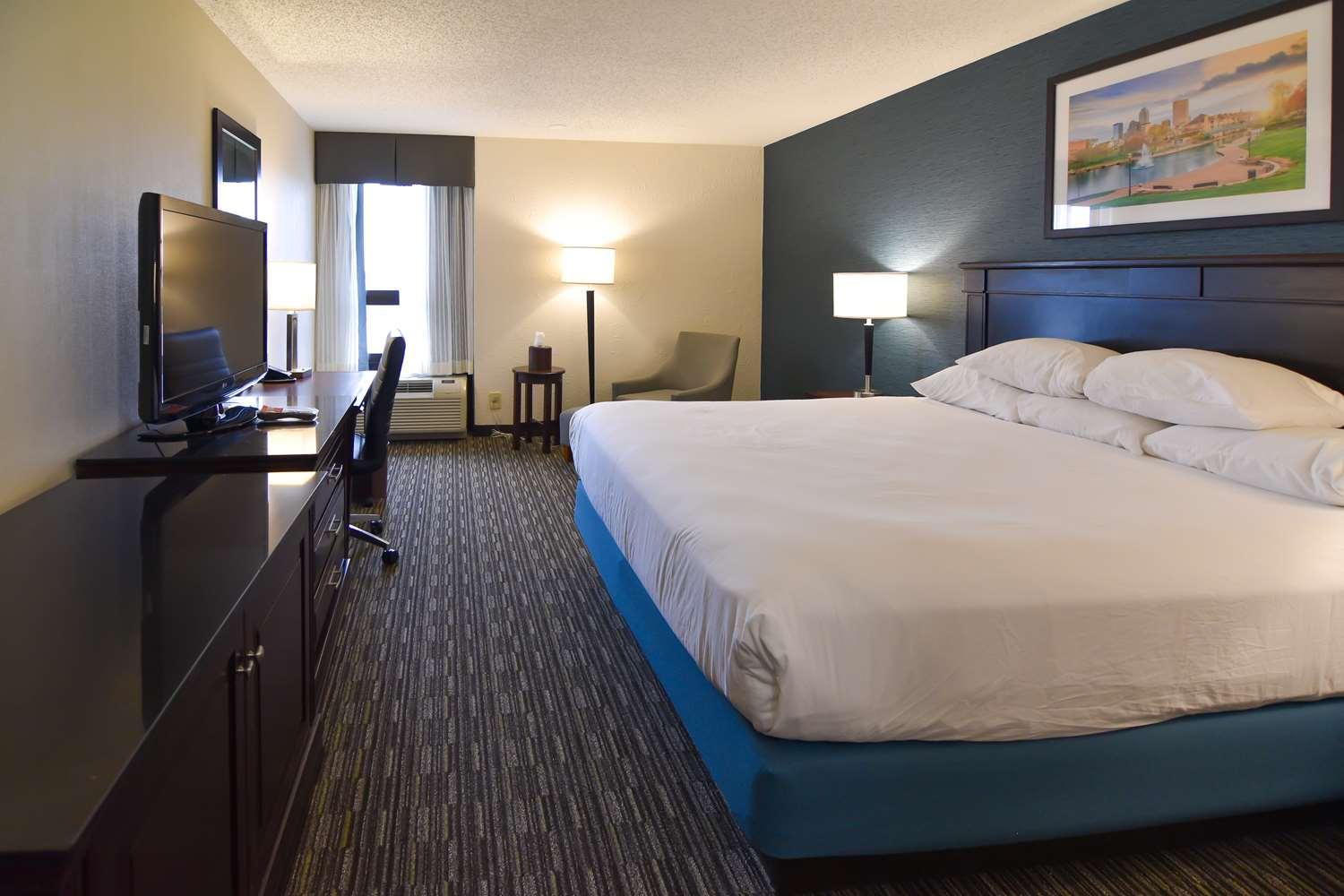 Best Western Plus Indianapolis North At Pyramids Bagian luar foto